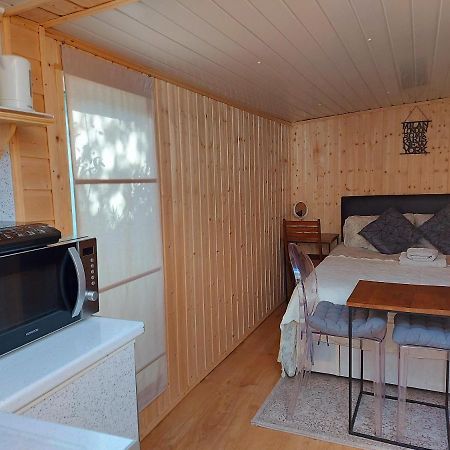 Pretty Studio With A Private Terrace Лондон Екстериор снимка